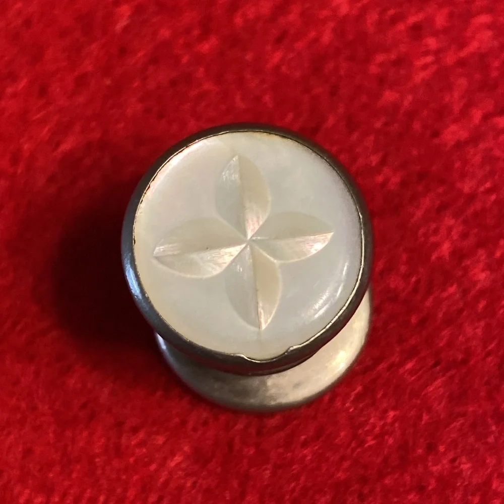 Vintage Cuff Link Mother Of Pearl And Silver Tone One